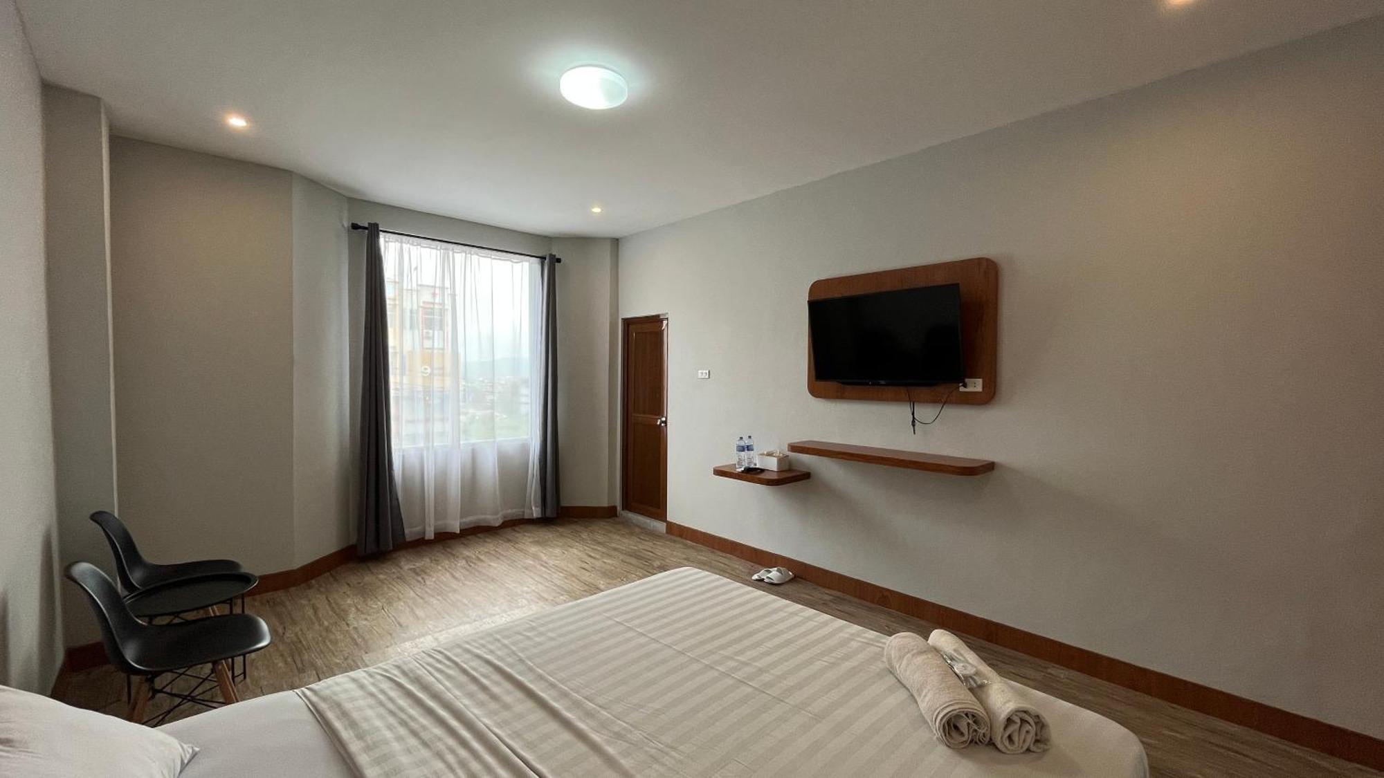 Reddoorz Premium At Jalan Diponegoro Lampung Hotell Bandar Lampung Eksteriør bilde